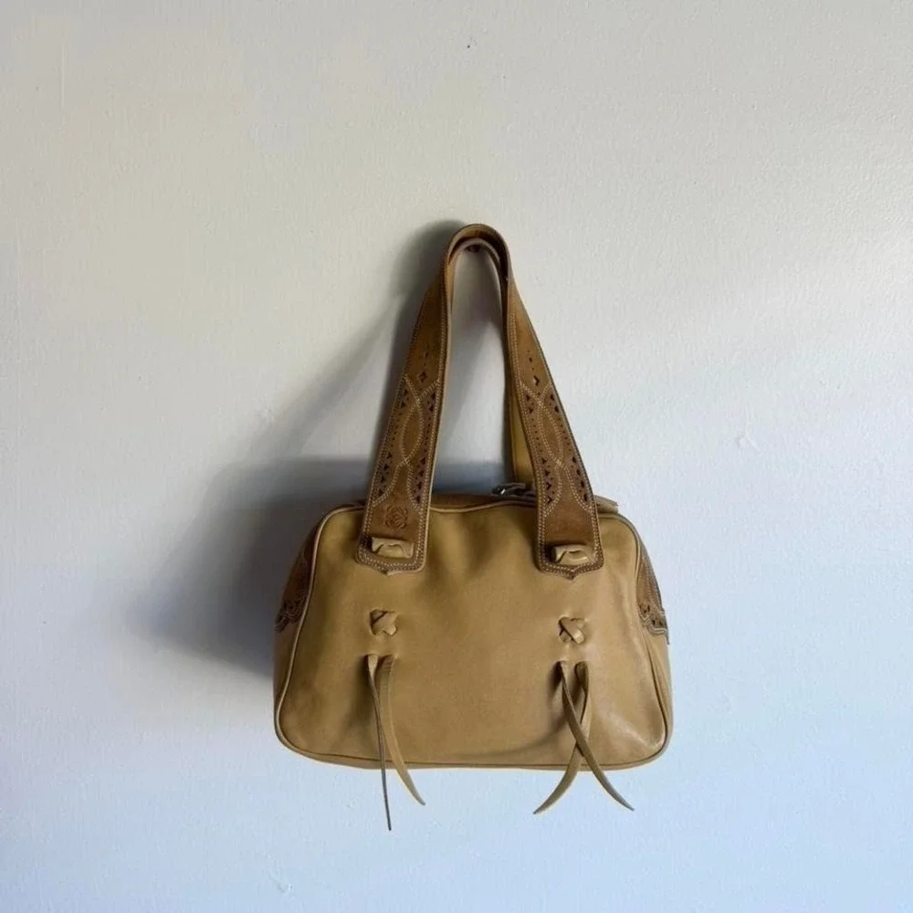 Loewe tan western